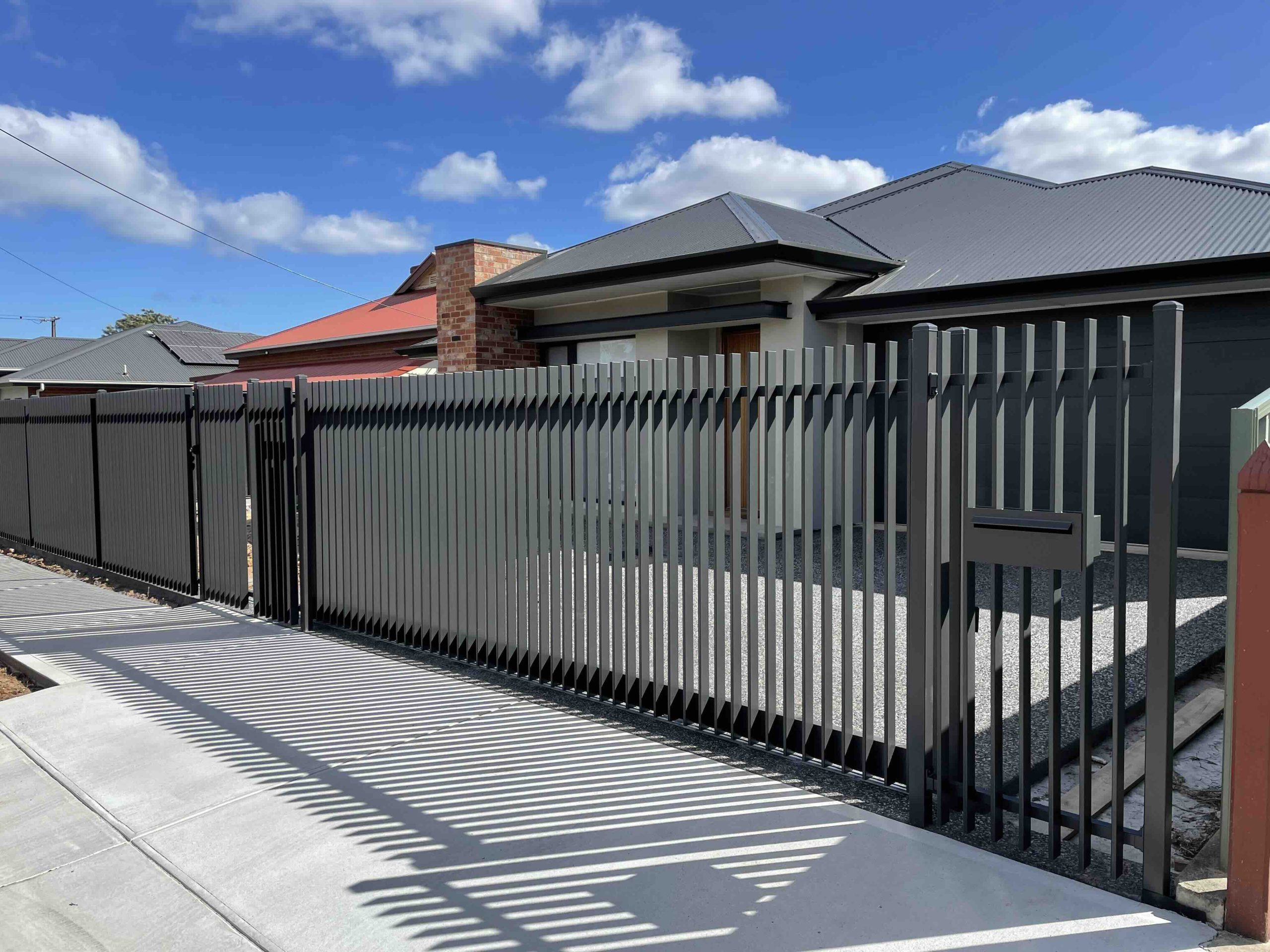 Aluminum blade fence panels, Modern aluminum fencing