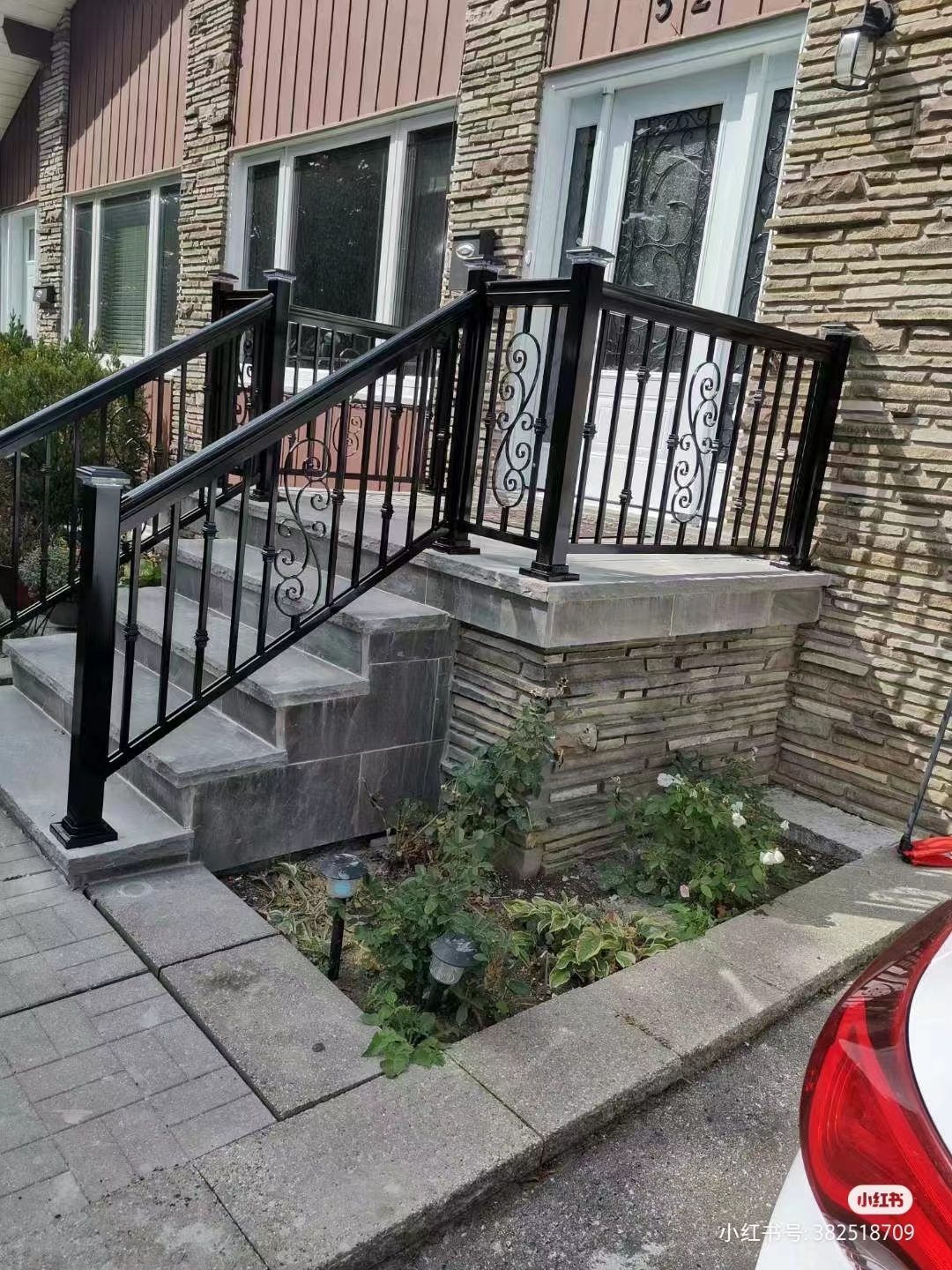 Aluminum Assembly Railing (Toronto Style) - Image 5