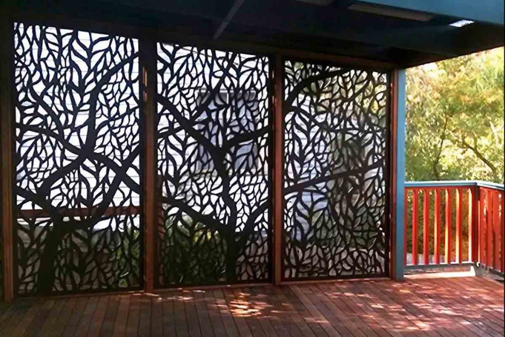Freestanding Outdoor Privacy Screens: Patio & Balcony Solutions - Yulong